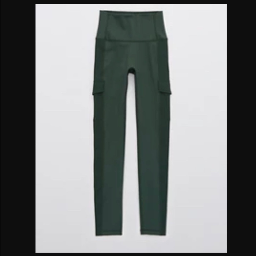 NWOT Aerie OFFLINE Goals High Waisted Cargo Pocket Legging